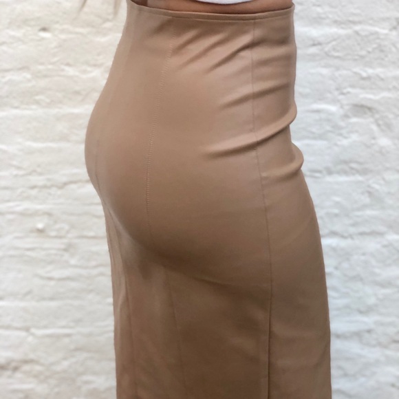 NWT Vegan leather pencil skirt - Picture 4 of 11